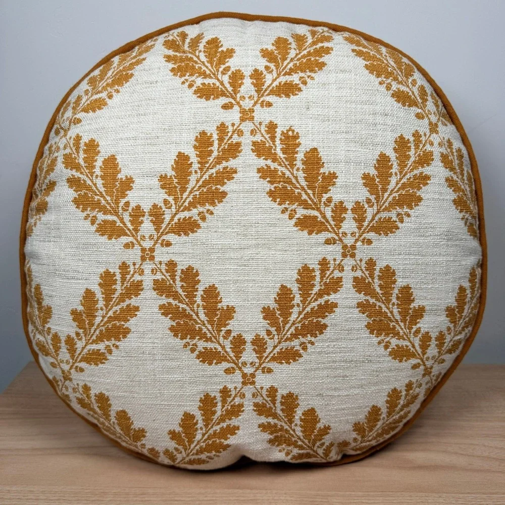 Threshold 16in Linen Blend Round Decorative Pillow Oak Leaf Acorn Fall NWOT